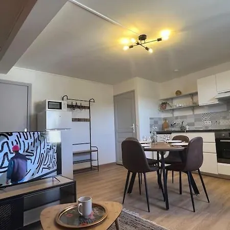 Appartement. 2 A 4 Pers. Lit Queen-size. Au Calme. Apartamento Valréas